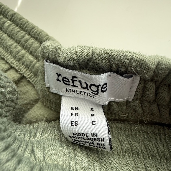 Lot of Four Casual Shorts in Black, Purple, Green, and Gray - Picture 7 of 10